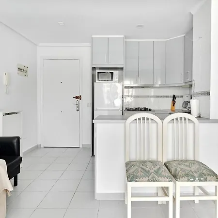 Espanhouse Goleta, 37 * Τορεβιέχα